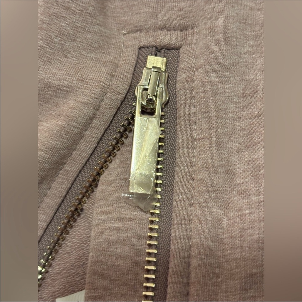 Varley Atlas Sweatshirt in Ash Rose - Picture 10 of 14